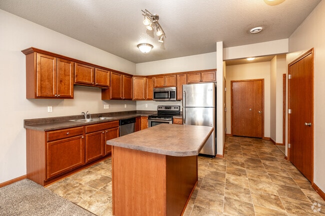 4BR, 3BA - 1,377 SF