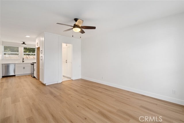 Photo - 1637 Irvine Ave