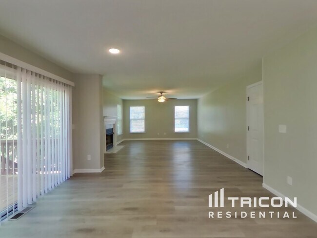 Photo - 2536 Bayview Dr