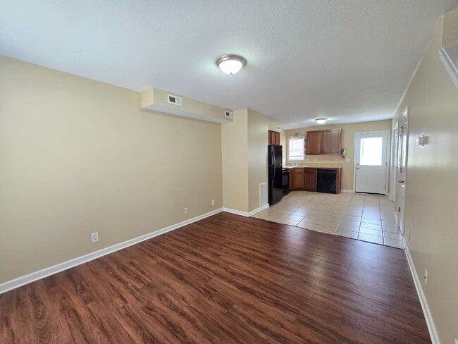 Photo - 805A OAK ARBOR CT CLARKSVILLE, TN 37040