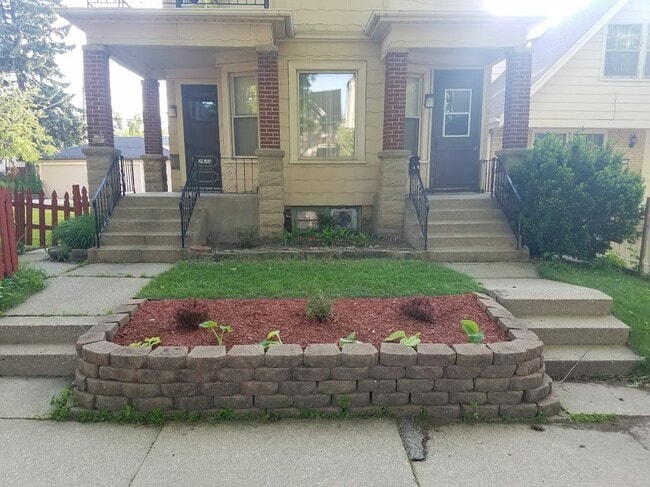 Vista de la calle - 2531 S Brisbane Ave Unidad The Brisbane Upper