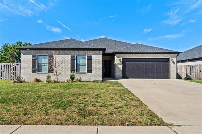 Photo - 200 Tricha Cir SW