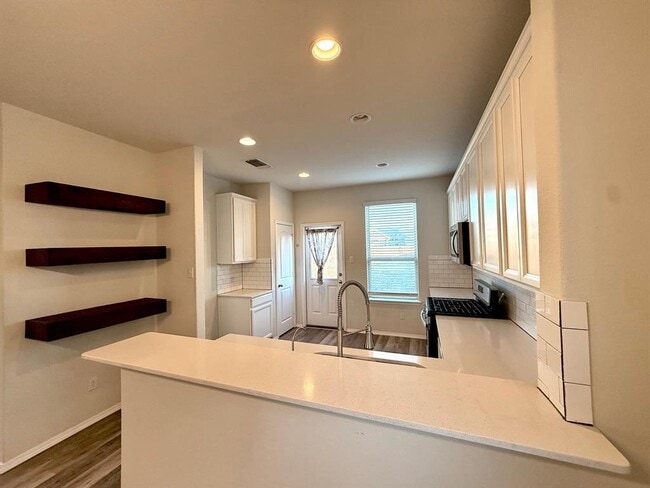 Photo - 249 La Dera Dr