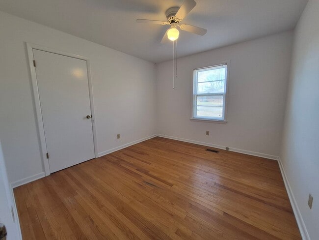 Photo - NEW LISTING!!!!!