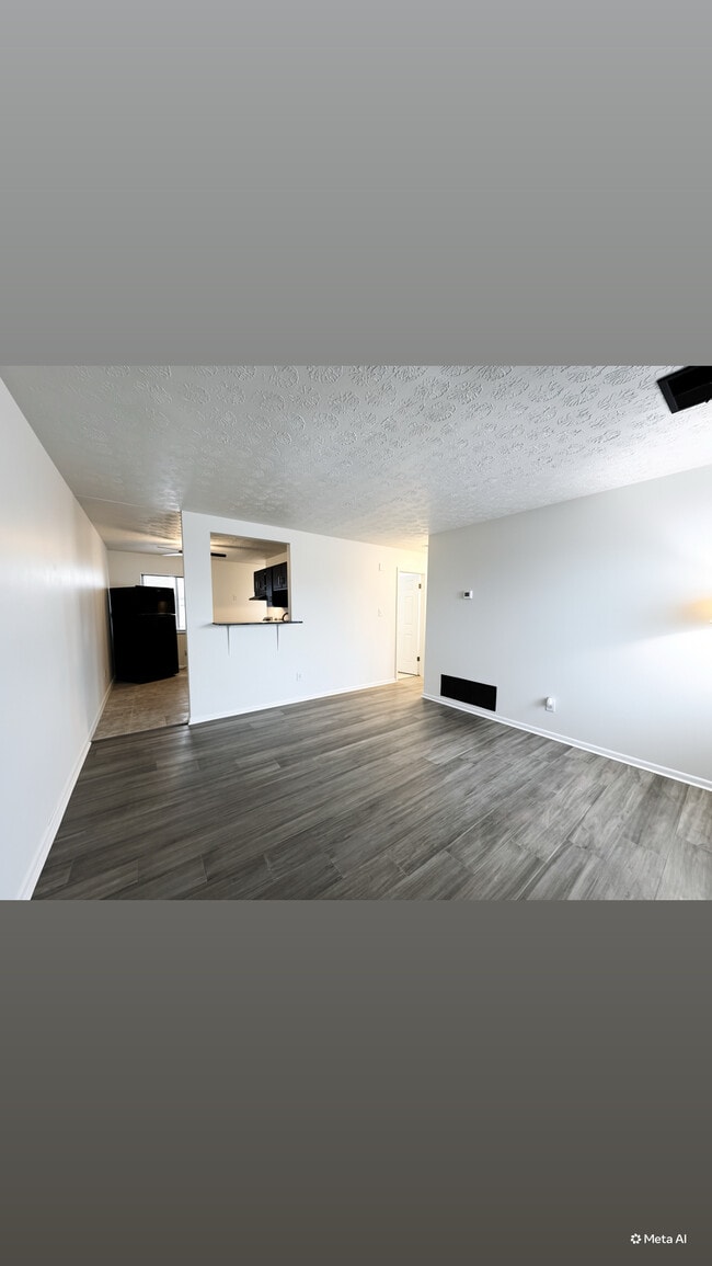 Building Photo - 1812 Kent St Unit Apt A