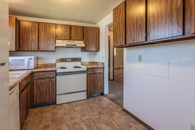 Building Photo - 102 Glenda Dr Unit 1