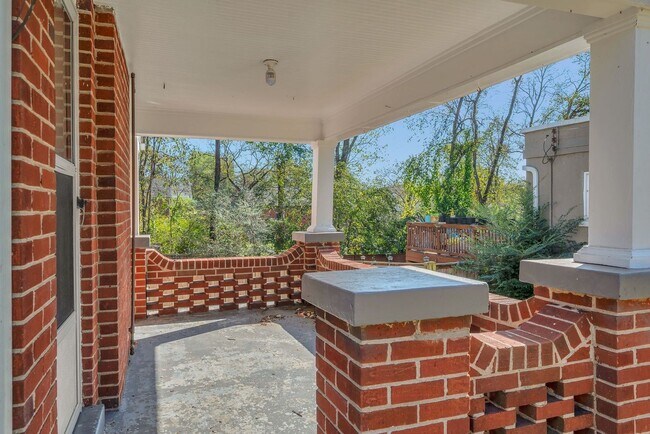 Photo - Charming Inglewood bungalow just minutes from downtown!