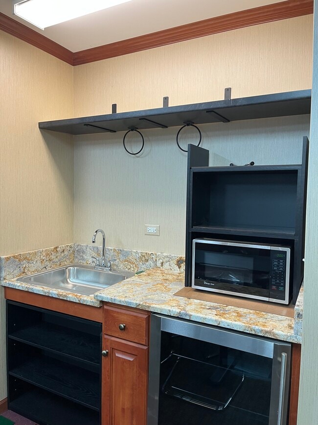 Photo - 163 N Greenleaf St Unit 163.3