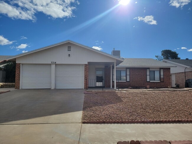 Building Photo - 7716 Iroquois Dr Rental