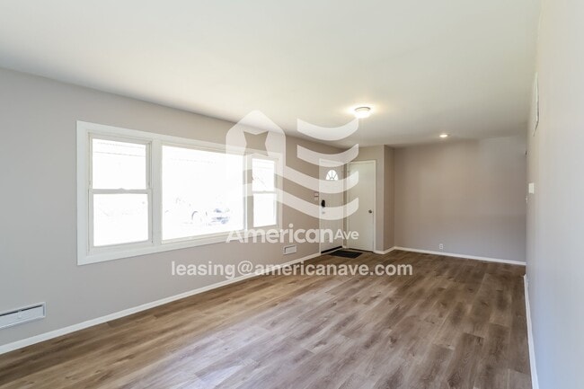 11013 Bennington Ave