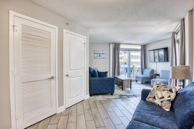 Photo - 504 N Ocean Blvd Unidad 202