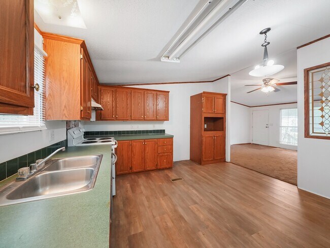 Photo - 16548 Desert Star Dr