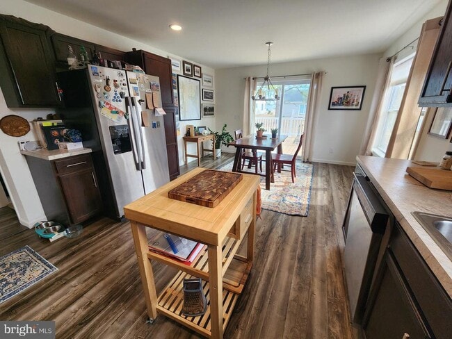 Photo - 903 N Walnut St