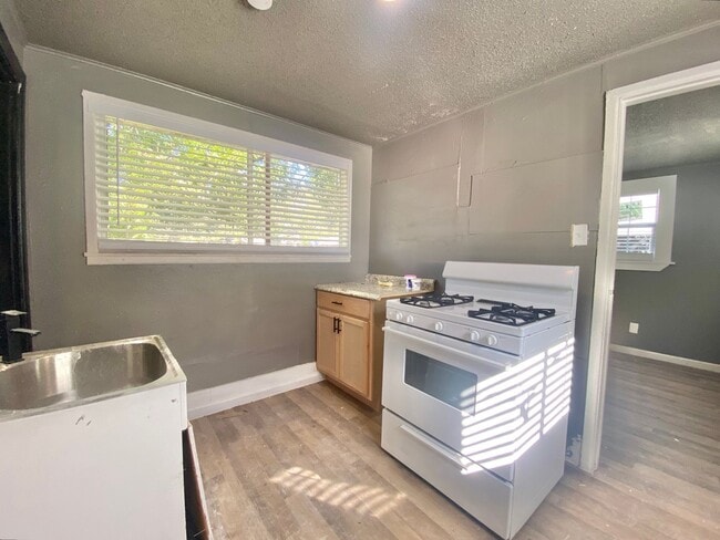 Photo - 2123 21st St Unit C