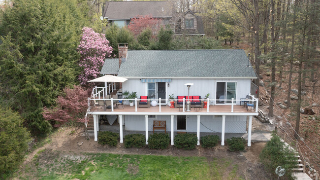 Building Photo - 5 Juniper Ln Rental