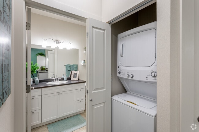1BR, 1BA - 639 SF - Flathead