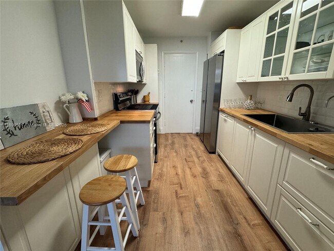 Photo - 150 Ocean Ln Dr Unit 3G