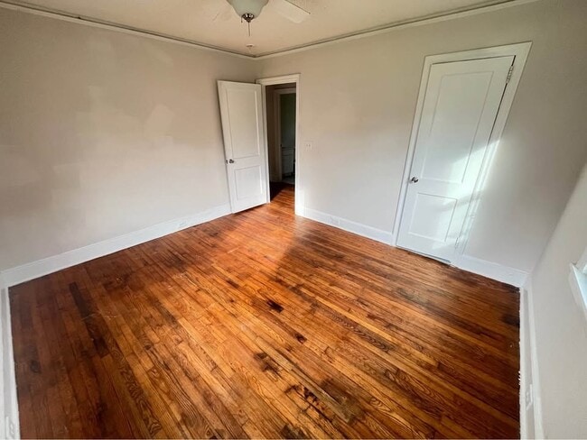 Building Photo - 120 Brookland Cir