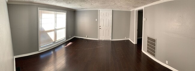 Affordable Country living, right in the ci... - Affordable Country living, right in the ci... House