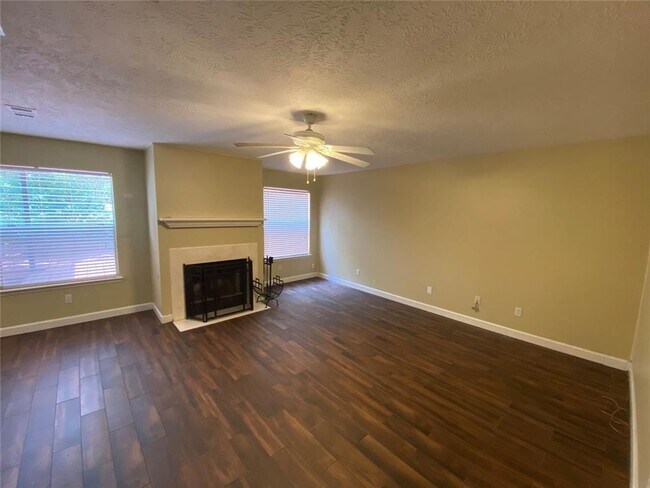 Building Photo - 705 Overbrook Dr Rental