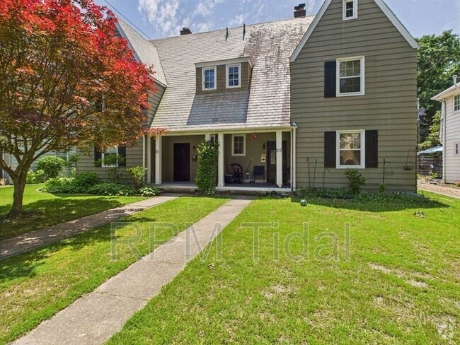 Building Photo - 217 Palen Ave Rental