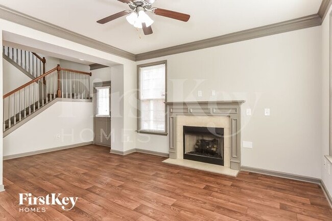 Photo - 983 Treymont Way SW