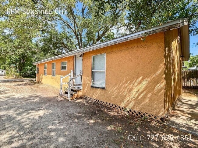 Photo - 3105 N 75th St