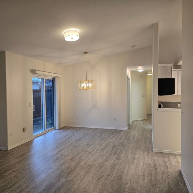 Photo - Cozy Condo for Lease