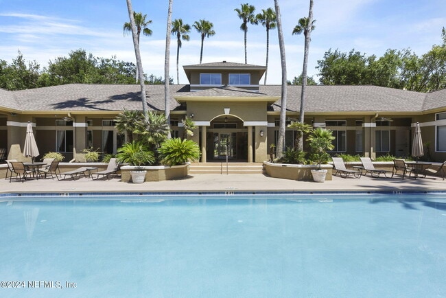 Building Photo - 13 Arbor Club Dr Unit 104