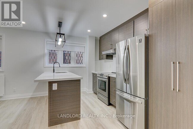 Photo - 2520 Bloor St W Unité 18