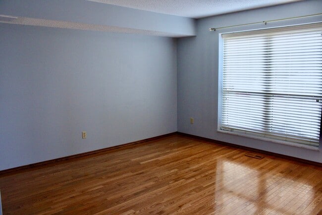 Living Room - 10523 Briston Ct Unit 10523 Briston Court