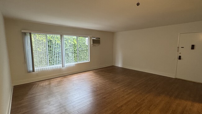 LIVING ROOM - 11737 Kiowa Ave Apartments