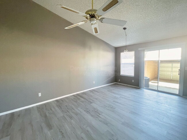 Photo - 2875 W Highland St