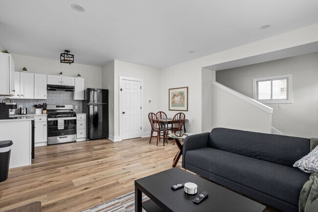 Building Photo - 844 Camp St Unit ID1303760P Rental
