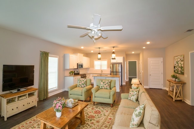 Photo - 35 Grove Cir