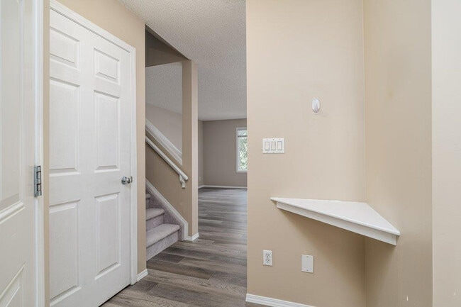 Photo - 120 Magrath Rd NW