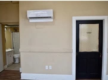 Photo - 632 Roanoke Ave Unit 102