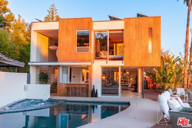 Photo - 7650 Curson Terrace