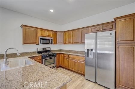 1581 Tustin Ave