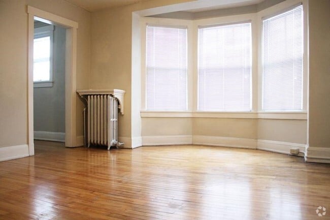 Interior Photo - Arlington Hallett Rental