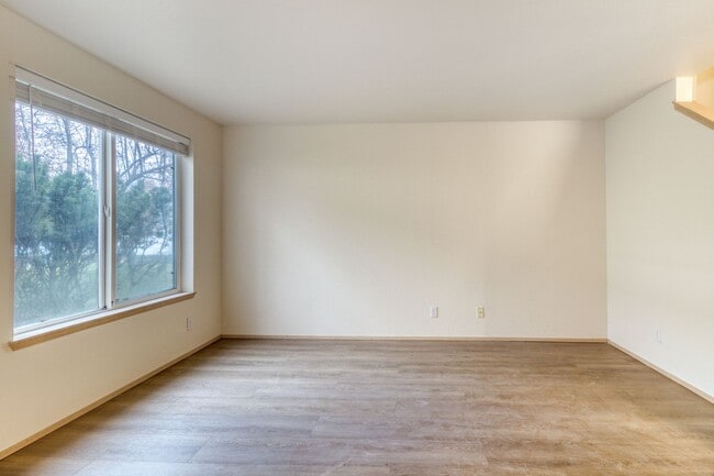 Photo - me2720 Unit 2