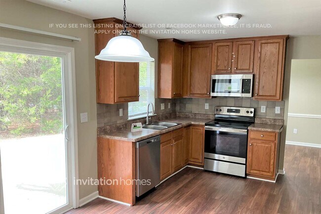 Photo - 1002 Bridleside Dr