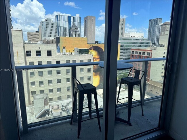 Photo - 151 SE 1st St Unidad 1210