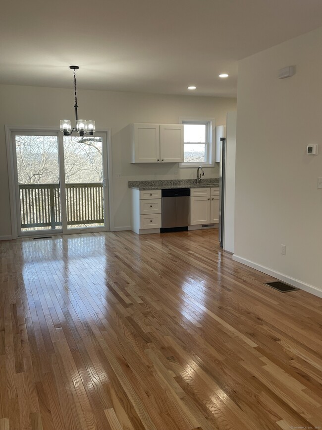 Building Photo - 455 Sherman Ave Unit 31 Rental