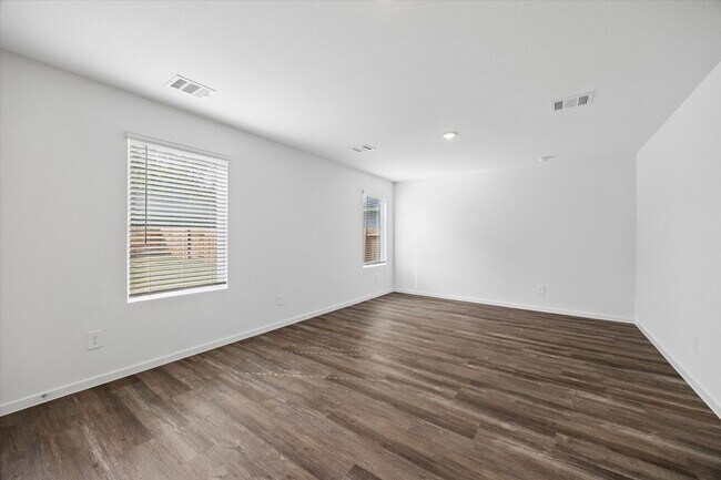 Photo - 14333 Tawny St