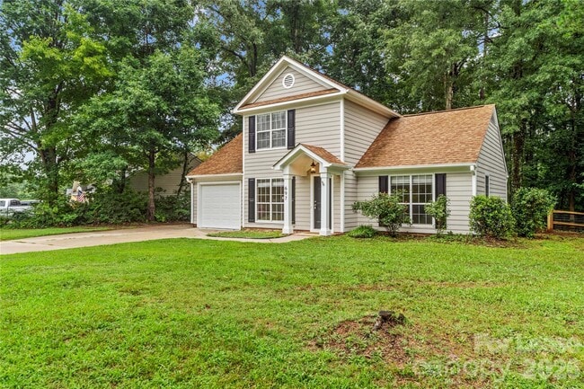 Photo - 697 Rebecca Jane Dr