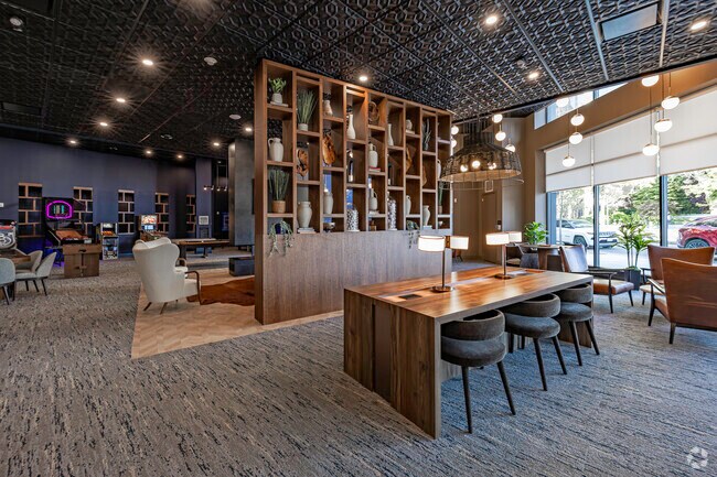 Game Gallery & Lounge