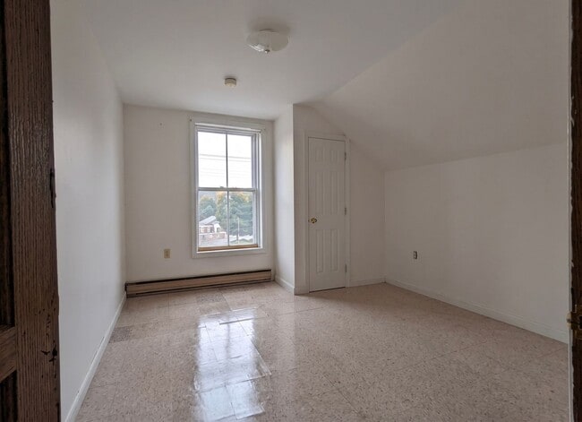 Photo - 169 Main Street