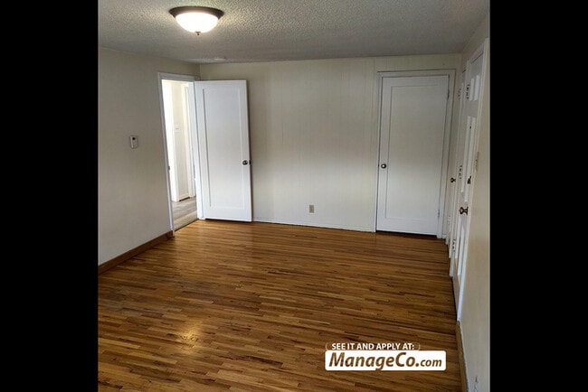 Photo - Bountiful 1 bed, 1 garage.