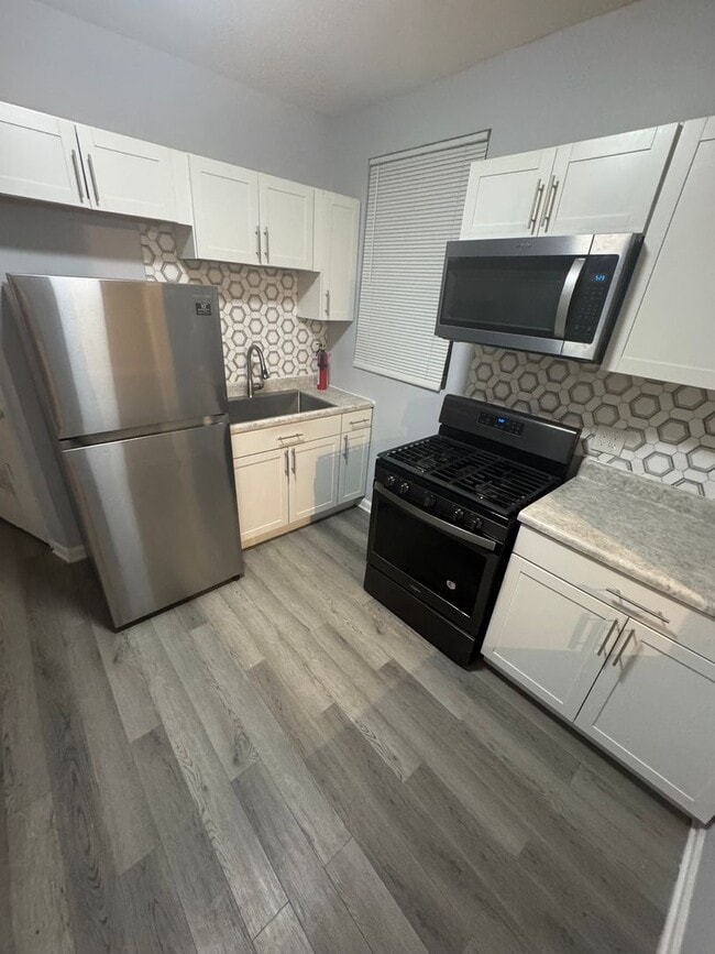 Photo - 6149 S Evans Ave Unit 6149-1